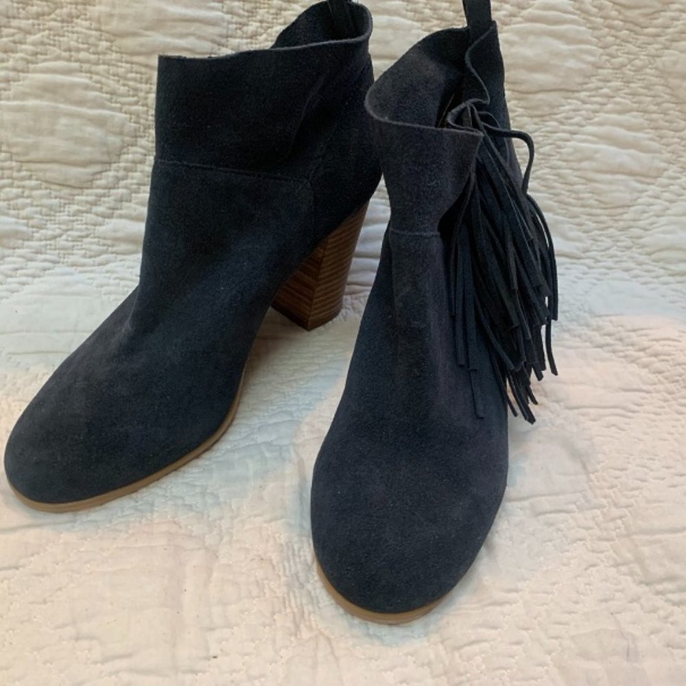 Crown Vintage navy fringe Bootie Sz 9